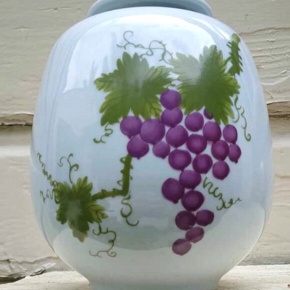 Korean Christian prayer Vase with Grapes, Vines & Korean calligraphy - Picture 7 of 15
